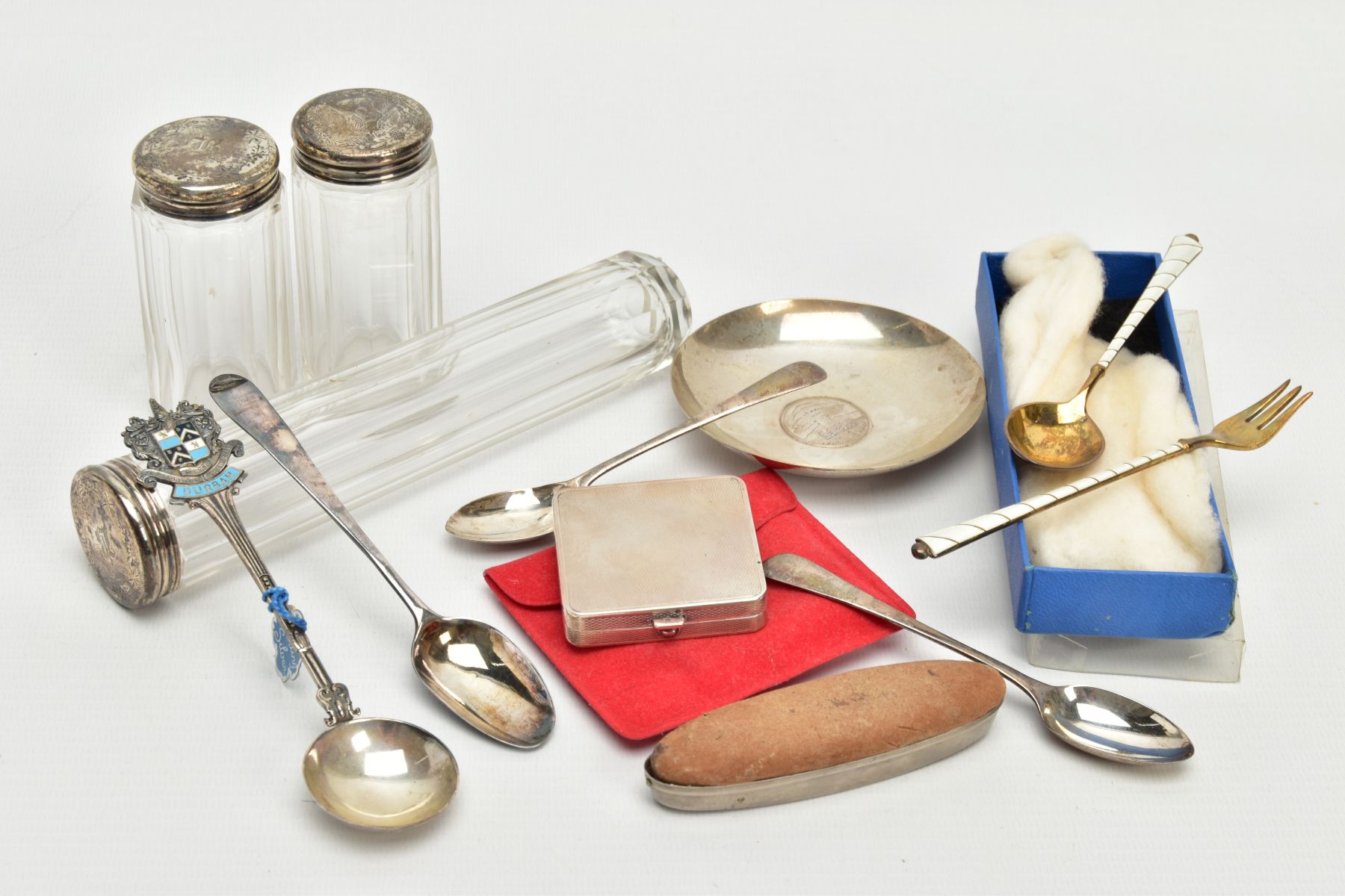 A BOX OF ASSORTED SILVER AND WHITE METAL ITEMS, to include a boxed silver and white guilloche enamel