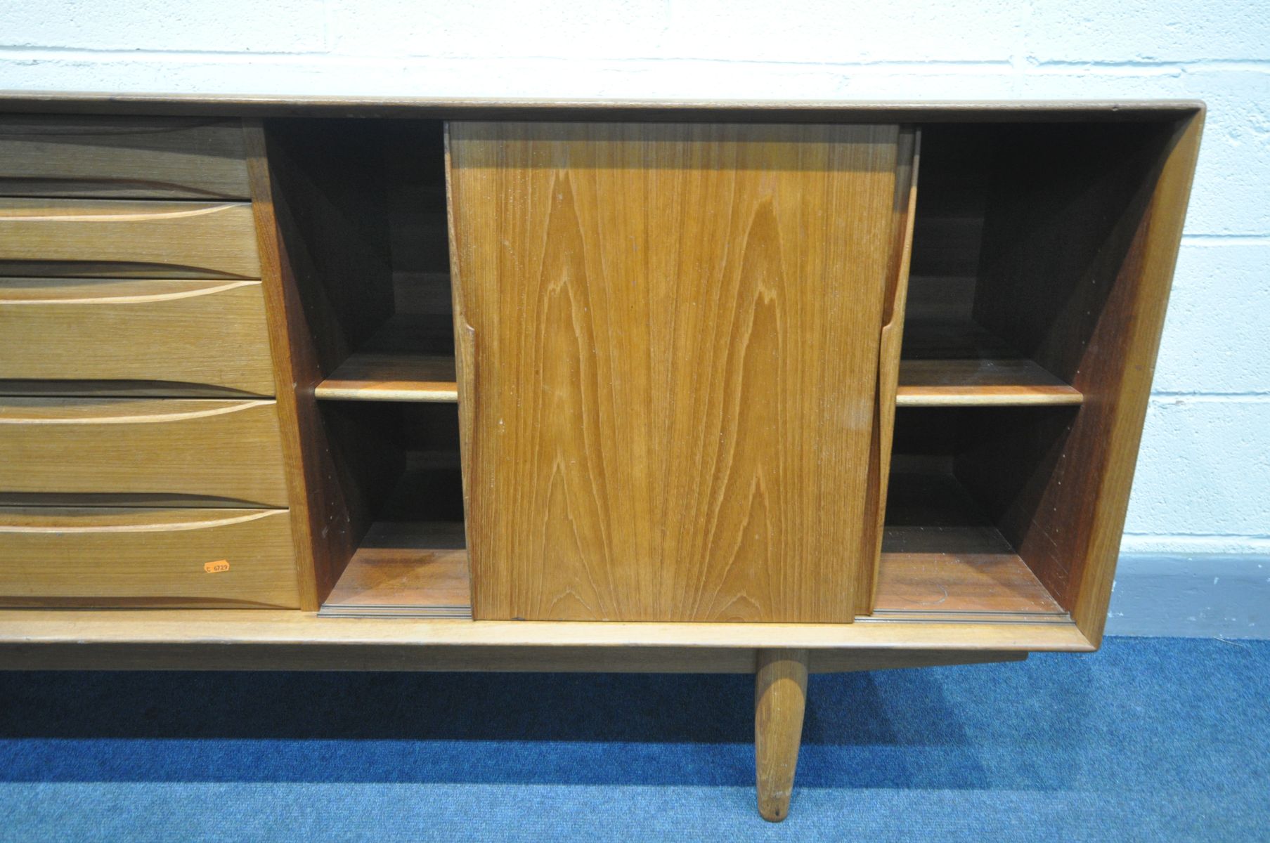 A MID CENTURY DANISH TEAK SIDEBOARD, possibly 'Dyrlund' that's inspired by Arne Vodder's Triennale - Image 4 of 8