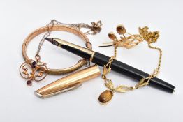 AN ASSORTMENT OF GOLD FILLED AND ROLLED GOLD JEWELLERY, to include a gold filled necklace and