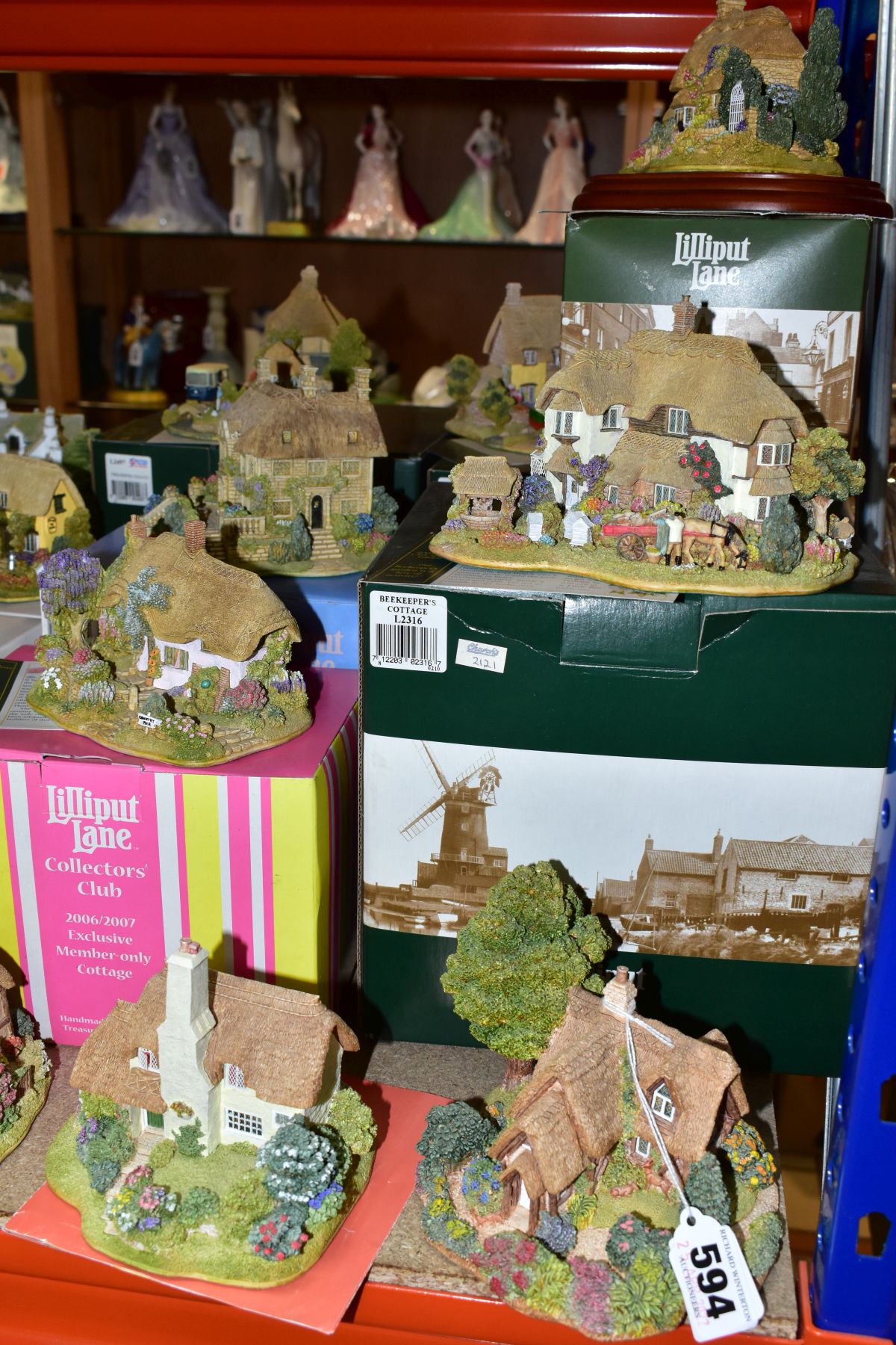 EIGHTEEN LILLIPUT LANE COLLECTORS CLUB SCULPTURES, fourteen boxed, two with no deeds, comprising - Image 4 of 6