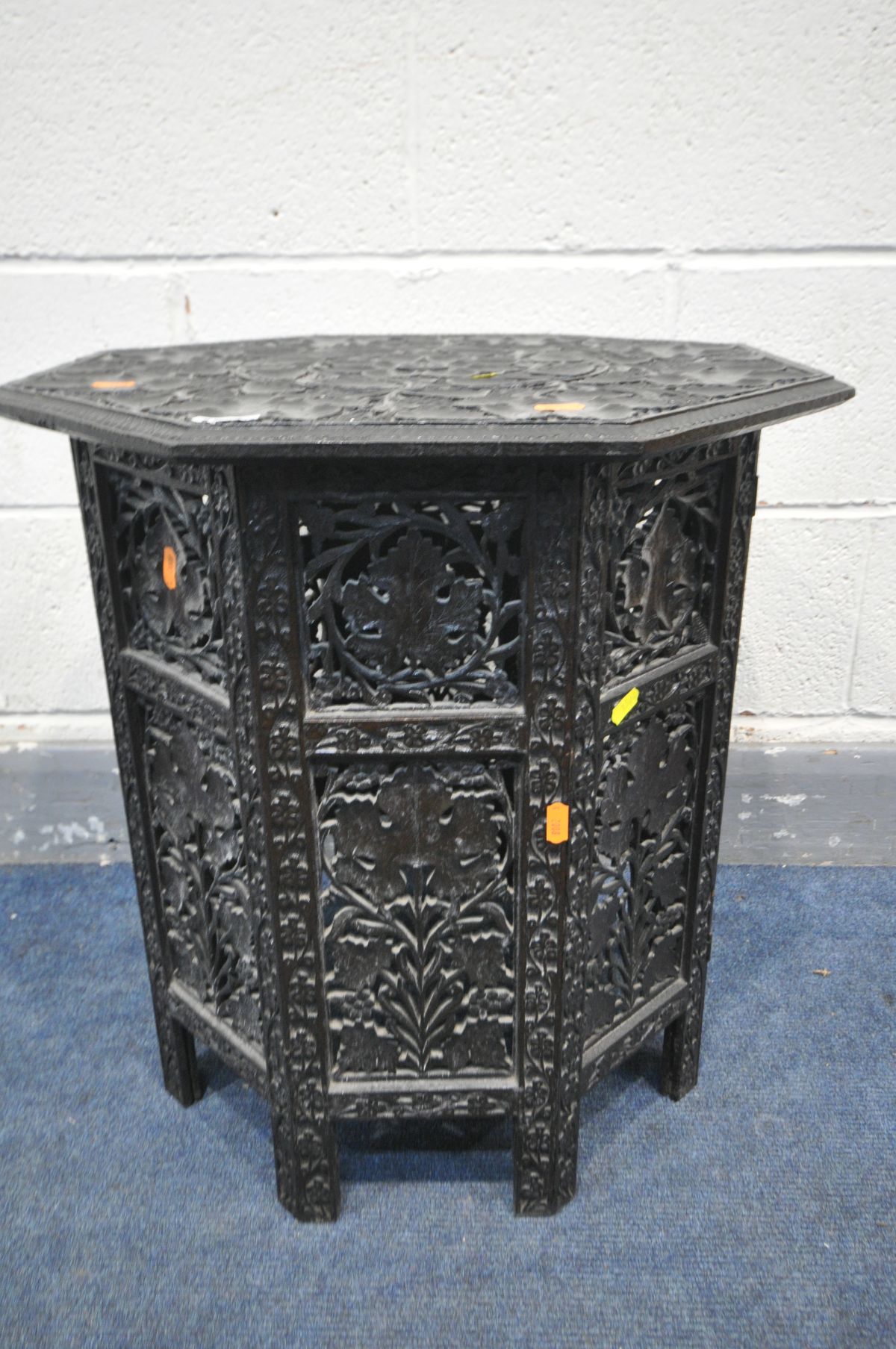 AN ANGLO INDIAN OCTAGONAL OCCASIONAL TABLE, on a separate folding base with open fretwork detail, - Image 3 of 3