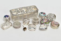 A SILVER SCENT BOTTLE AND ASSORTMENT OF WHITE METAL PILL BOXES, a heart shaped sent bottle with