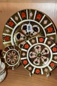 THREE ROYAL CROWN DERBY IMARI 1128 PATTERN PLATES / PIN DISH, comprising a dinner plate, probably