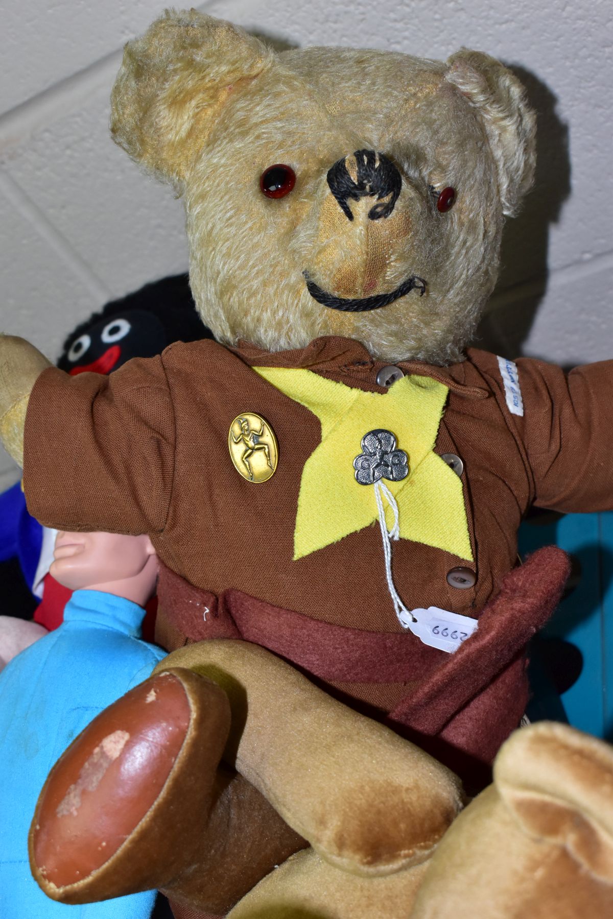 A BOX OF TEDDY BEARS AND SOFT TOYS, to include a 1990s Carlton Thunderbirds Scott Tracy talking - Image 3 of 3