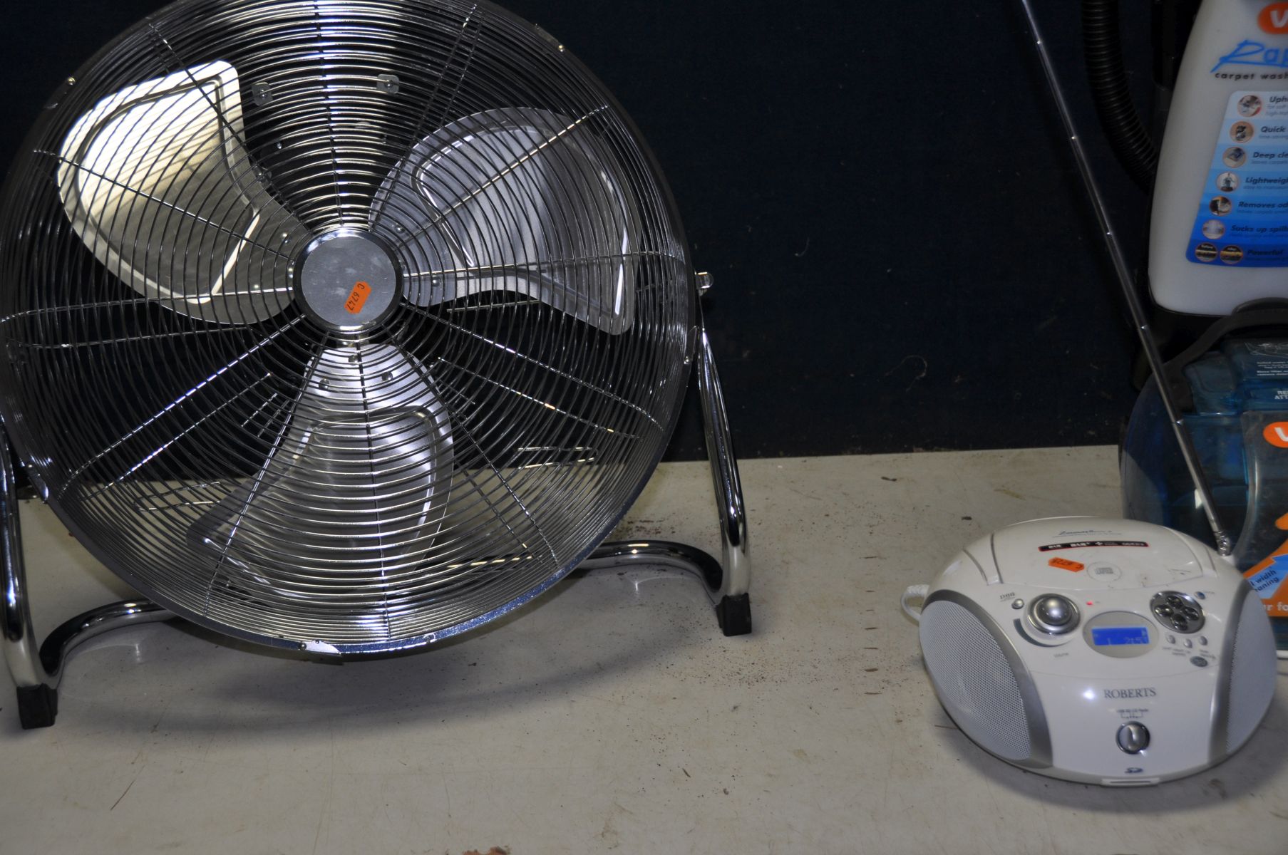 A VAX RAPIDE DELUXE CARPET WASHER, a Roberts Zoombox 2 CD radio and an Easygoods 20in fan (all PAT - Image 2 of 3