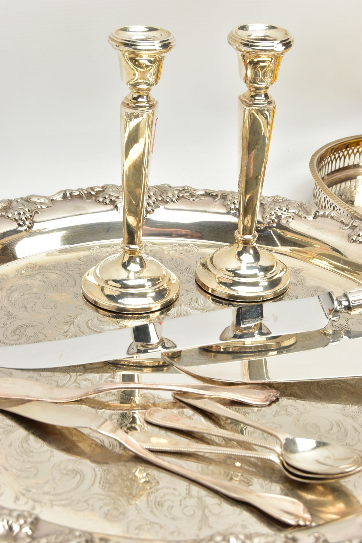 A PAIR OF SILVER CANDLESTICKS AND WHITE METAL WARE, the pair of silver candle sticks with tapered - Image 2 of 5