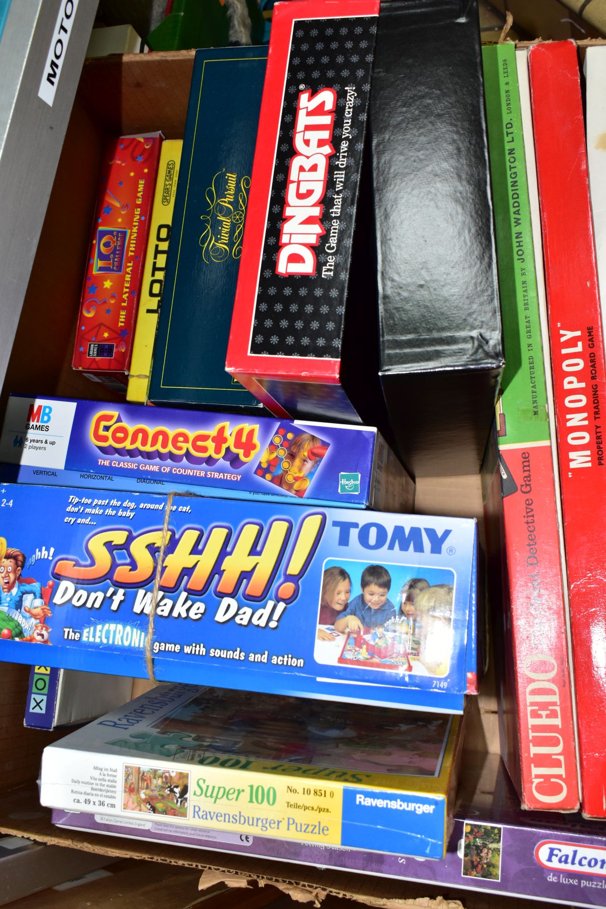 THREE BOXES AND LOOSE BOXED BOARD GAMES, CHILDREN'S TOYS, SOFT TOYS, ETC including Connect by - Image 9 of 9