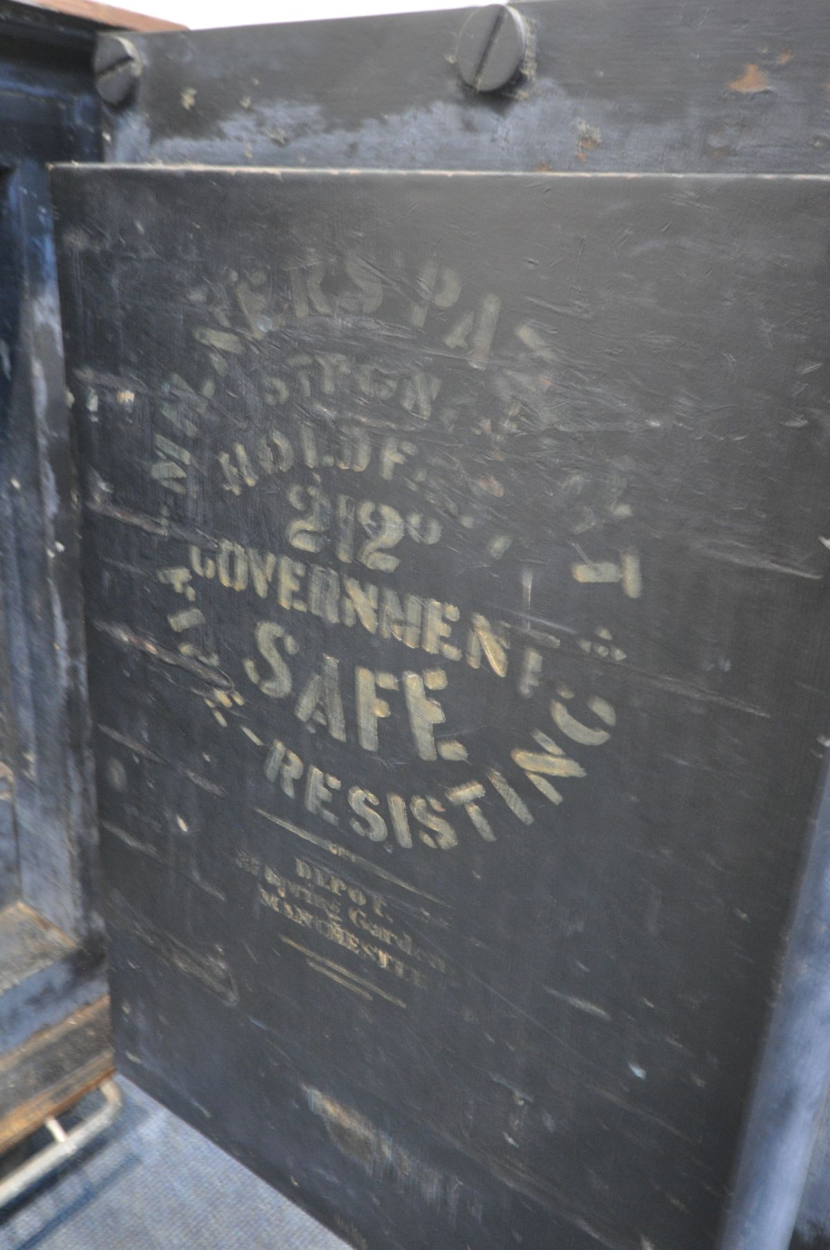 A 19TH CENTURY CAST IRON SAFE, made by Milner's Patent, later partially brown overpainted, brass - Image 5 of 6