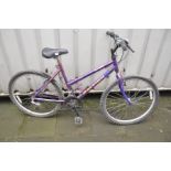 A RALEIGH ZING LADIES MOUNTAIN BIKE with 10 speed Shimano gears and 18in frame