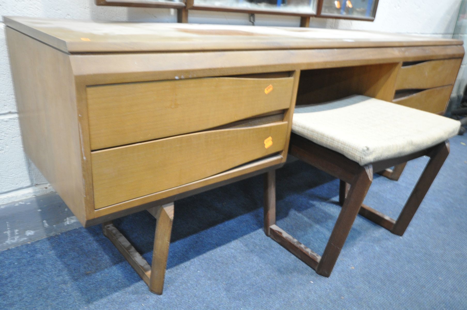 A MID CENTURY WHITE AND NEWTON DRESSING TABLE, with a triple dressing mirror, four drawer, on twin - Image 4 of 4