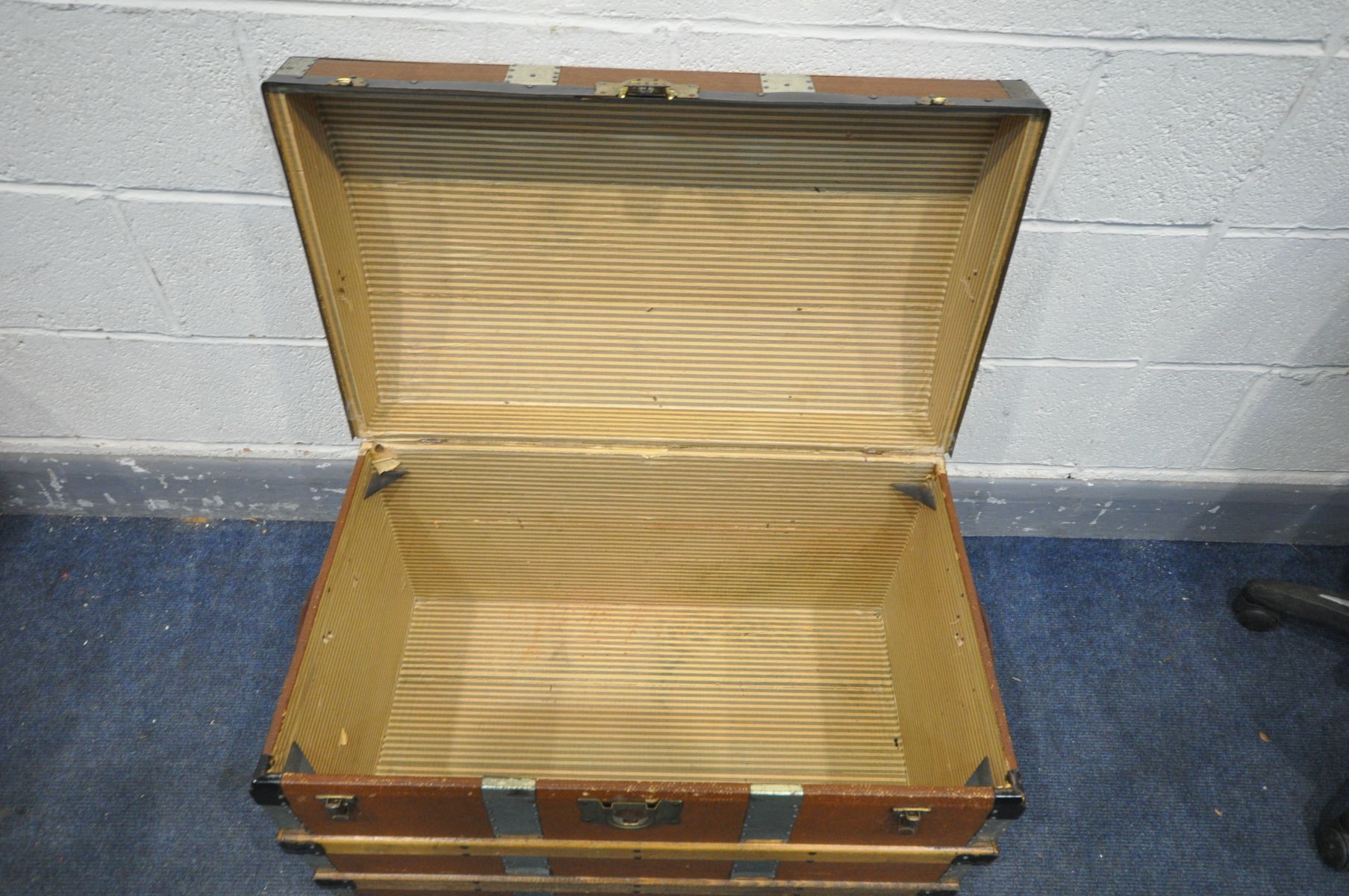 A VINTAGE DOMED TOP TRUNK, width 76cm x depth 44cm x height 52cm - Image 3 of 3