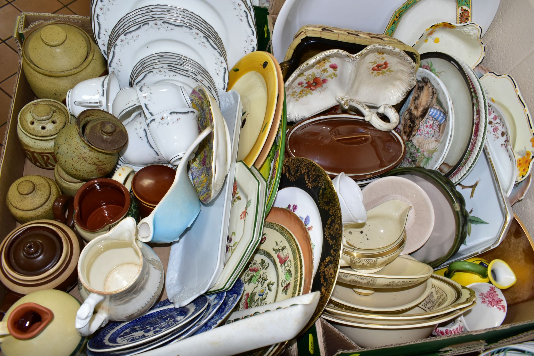 FIVE BOXES OF CERAMICS, including twenty-nine pieces of Royal Worcester 'Sutton' pattern dinner - Image 3 of 4