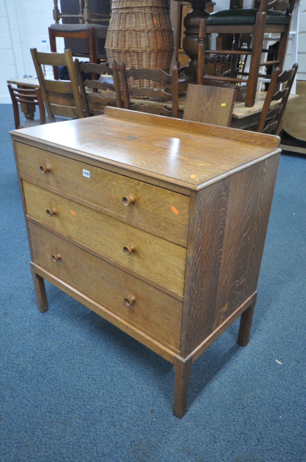 A SOLID OAK CHEST OF THREE DRAWERS, on square chamfered legs, width 86cm and a matching single - Image 2 of 3