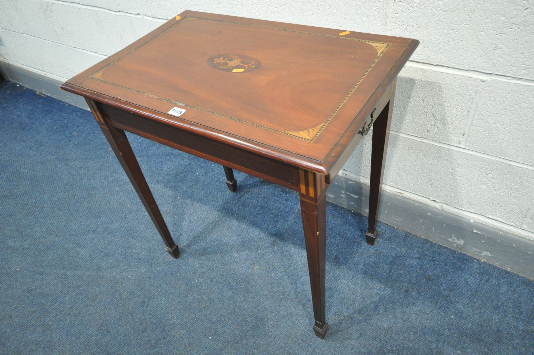 AN EDWARDIAN MAHOGANY AND INLAID RECTANGULAR SIDE TABLE, with a single drawer on square tapered legs - Image 2 of 4