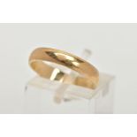 A 9CT GOLD BAND RING, plain polished band with a milgrain rim, hallmarked 9ct London, ring size M,