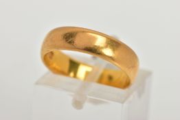 A 22CT GOLD BAND RING, a courted band, approximate width 5mm, hallmarked 22ct Birmingham 1945,