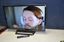 A LG 37LS570T 37in TV WITH REMOTE (PAT pass and working)