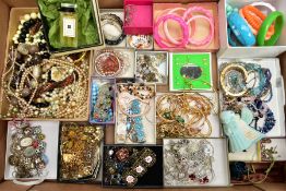 A BOX OF ASSORTED COSTUME JEWELLERY, to include white metal charm bracelets, other yellow and