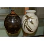 TWO PIECES OF MID 20TH CENTURY STUDIO POTTERY BY DEREK CLARKSON (1928-2013) AND ALISON BRAYSHAW,