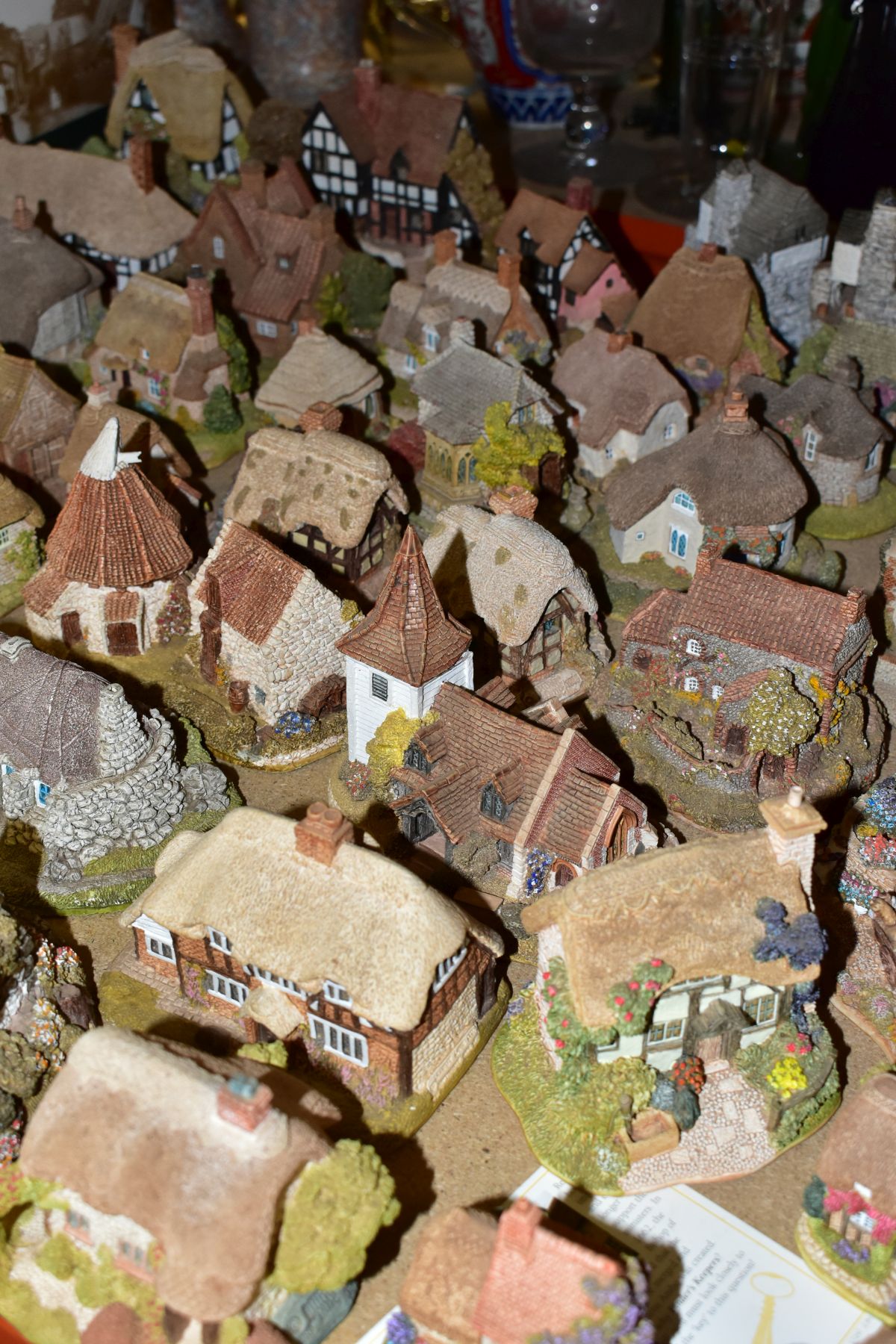 OVER SIXTY LILLIPUT LANE SCULPTURES FROM THE NORTH, MIDLANDS, SCOTTISH, WELSH, SOUTH EAST, - Image 10 of 11