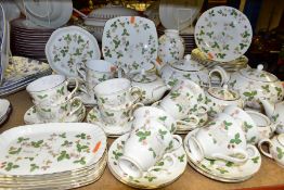 WEDGWOOD WILD STRAWBERRY PART DINNER SERVICE, comprising six teacups and saucers, six coffee cups