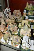 TWENTY EIGHT LILLIPUT LANE SCULPTURES FROM CHRISTMAS SPECIALS, COLLECTORS FAIRS, VISITOR CENTRE