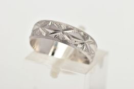 AN 18CT WHITE GOLD BAND RING, diamond cut pattern to the wide band, approximate width 5.3mm,