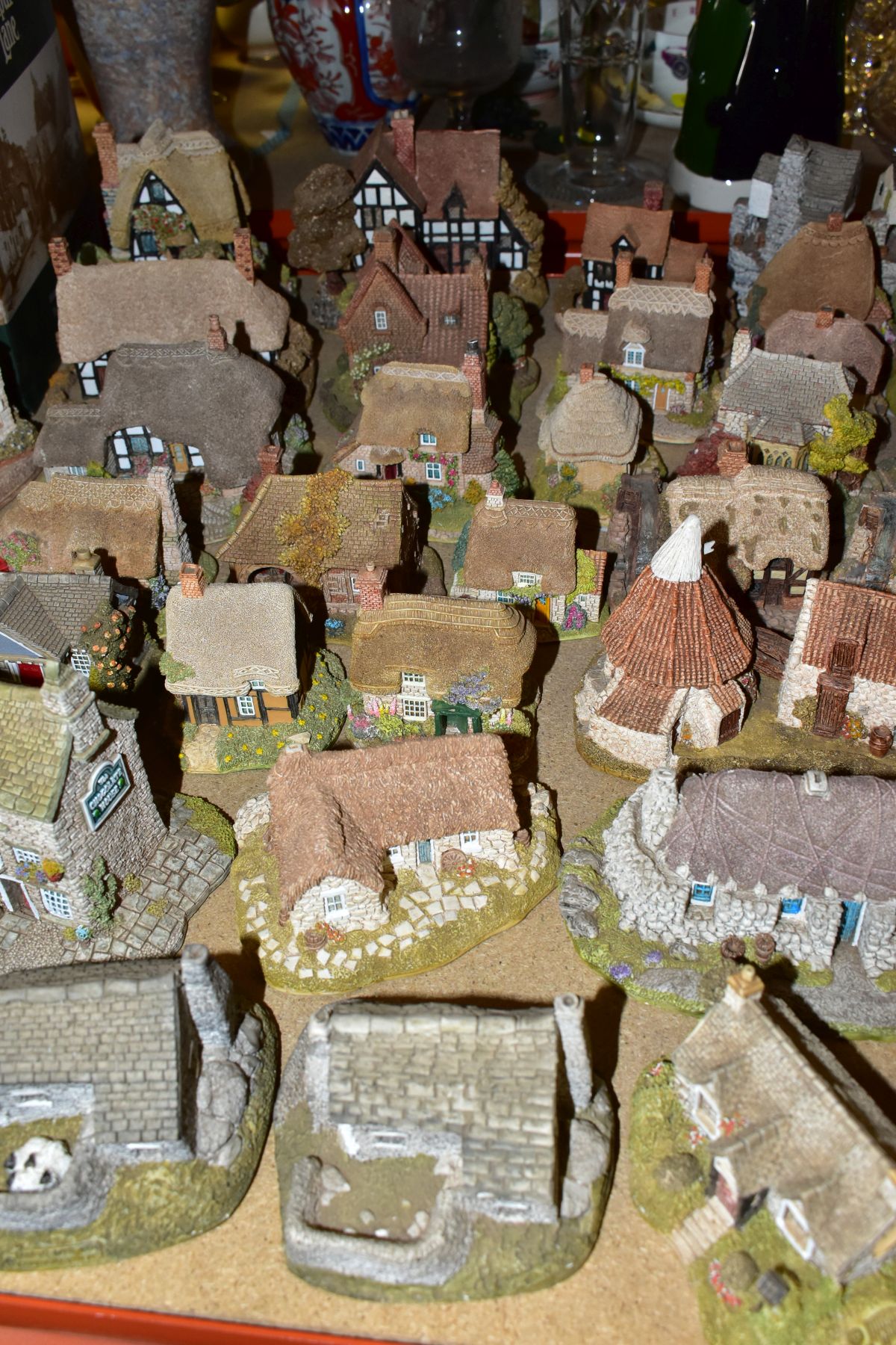 OVER SIXTY LILLIPUT LANE SCULPTURES FROM THE NORTH, MIDLANDS, SCOTTISH, WELSH, SOUTH EAST, - Image 5 of 11