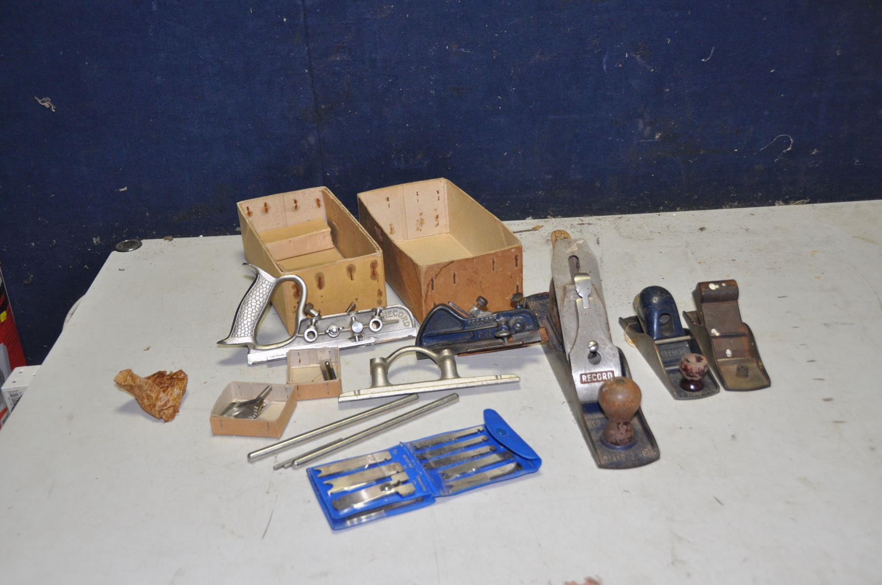 FOUR RECORD WOOD PLANES and another block plane including a No050 Combination Plane complete in