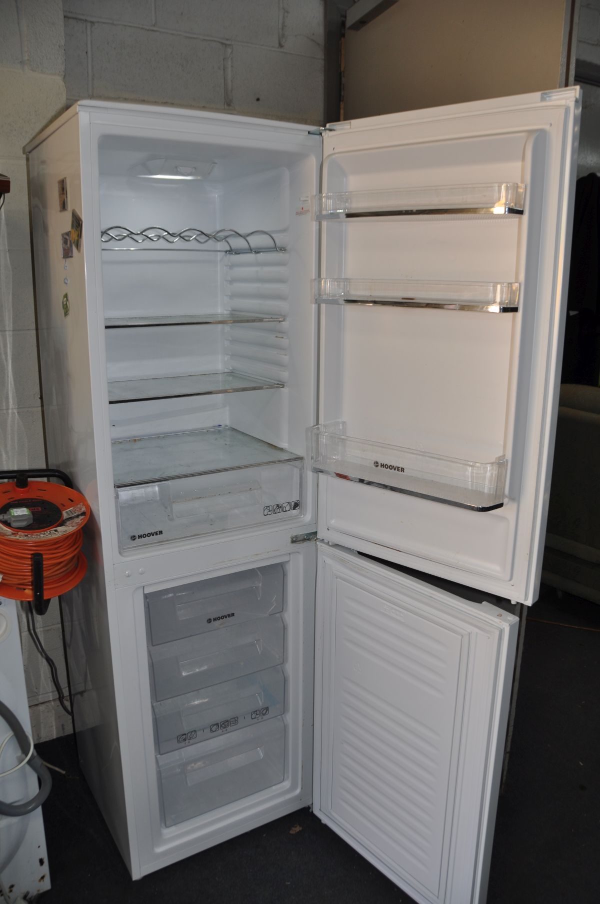 A HOOVER HCF 5172WK FRIDGE FREEZER width 55cm, depth 55cm and height 177cm (PAT pass and working - Image 2 of 2