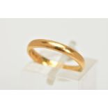 A 22CT GOLD BAND RING, plain polished band, approximate width 2.7mm, hallmarked 22ct Birmingham,