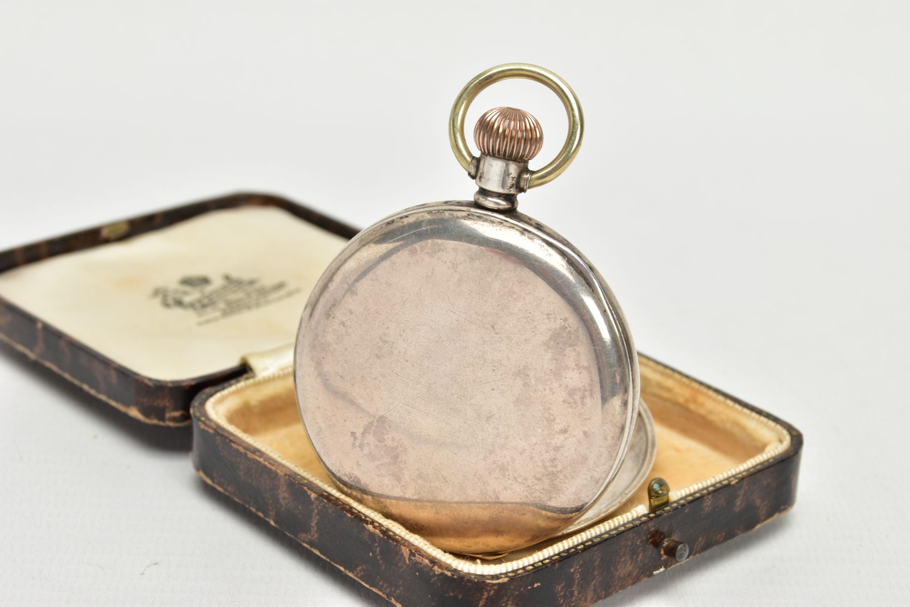 A SILVER CASED POCKET WATCH, a hand wound hunter pocket watch, white dial, roman numerals, - Image 3 of 5