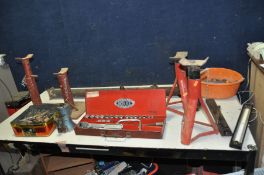 A SELECTION OF AUTOMOTIVE AND BUILDING TOOLS including a 100cm Acro Prop, two sets of axle stands, a