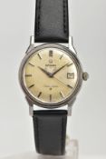A GENTS 'OMEGA CONSTELATION' WRISTWATCH, hand wound movement, round silver dial signed 'Omega' (