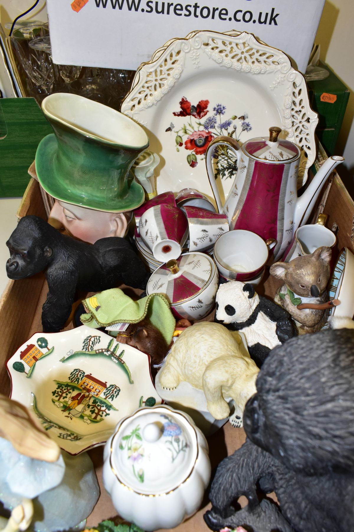 THREE BOXES OF CERAMICS, GLASSWARES AND OTHER DECORATIVE ITEMS, to include a Beswick Micawber - Image 3 of 7