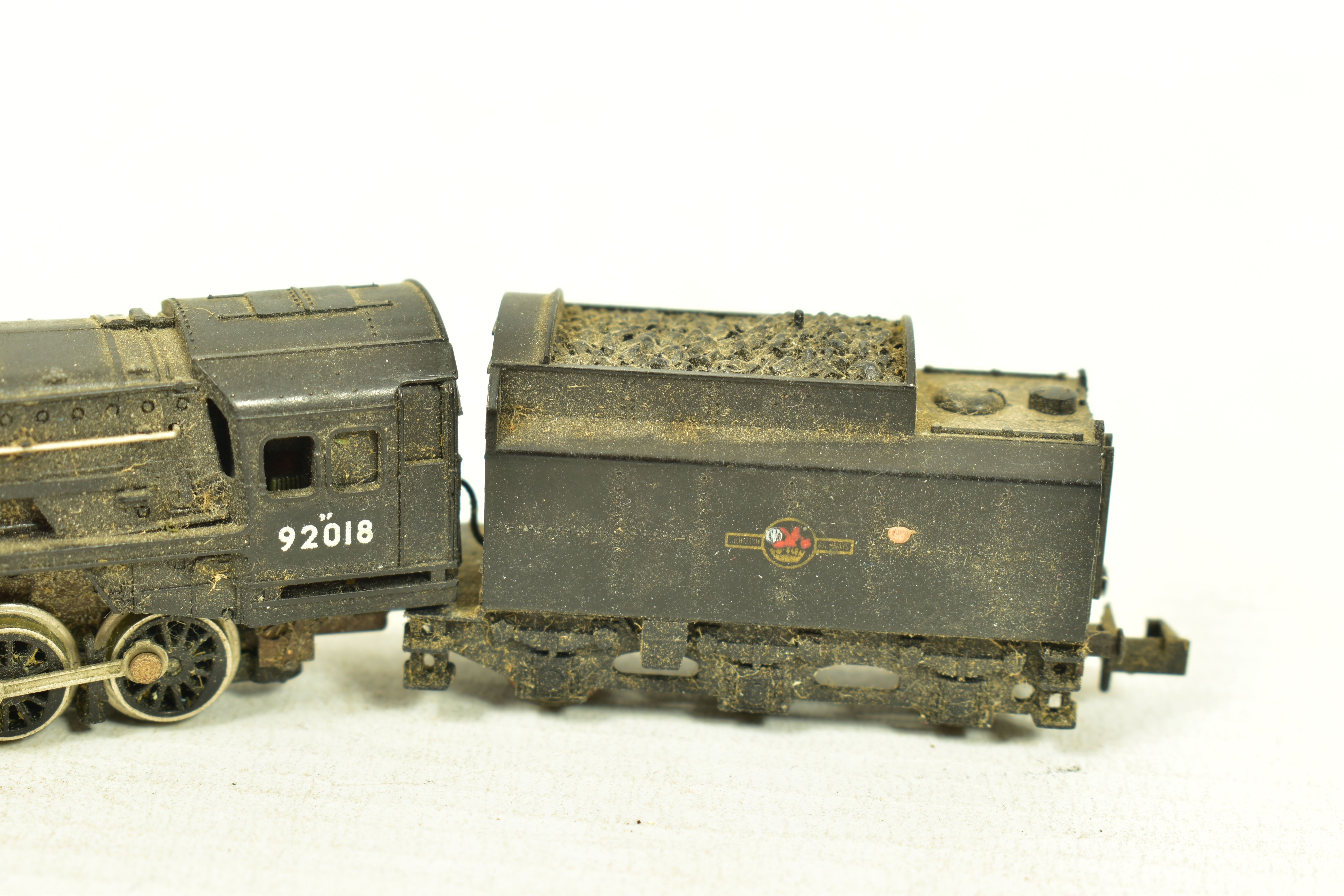 THREE UNBOXED N GAUGE LOCOMOTIVES, Minitrix class 9F No.92018 (N207/12058), class 2MT No.46400 ( - Image 3 of 7