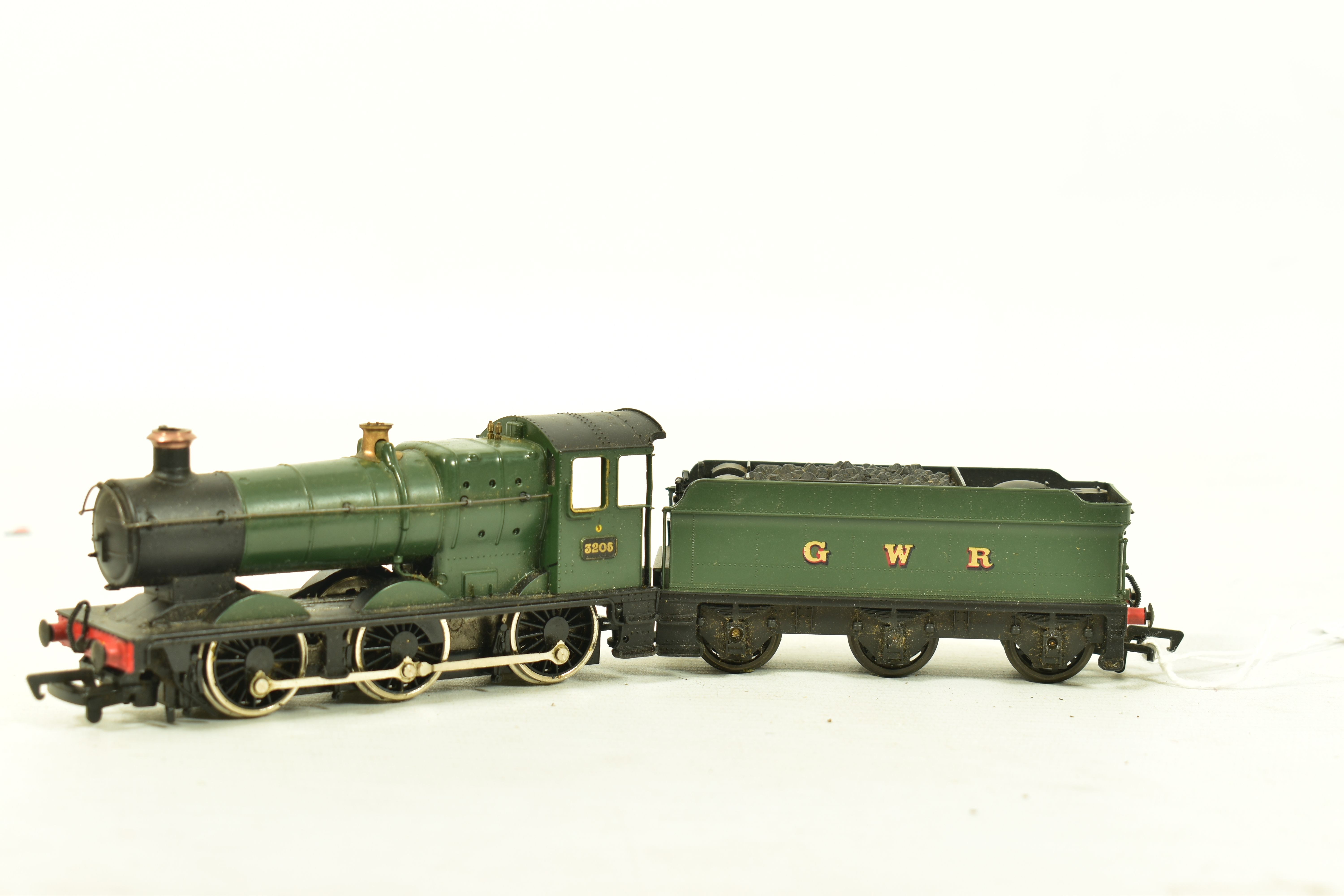 FOUR BOXED MAINLINE OO GAUGE COLLETT GOODS LOCOMOTIVES, 2 x No.3205, G.W.R. green livery (37 058), - Image 6 of 9