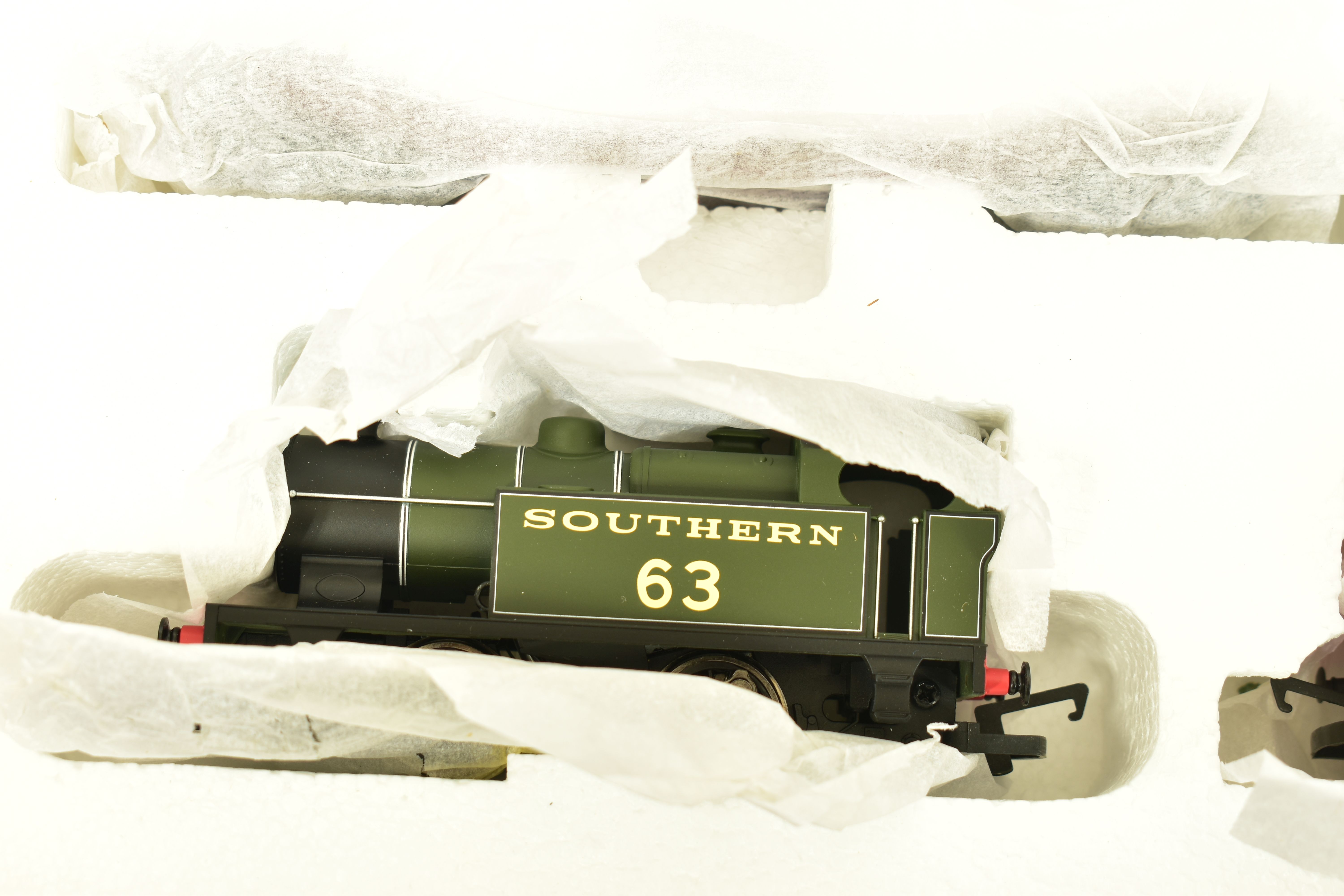 TWO BOXED HORNBY OO GAUGE TRAIN SETS, The Coastal Freight, No.R1111, comprising class D Industrial - Image 3 of 11