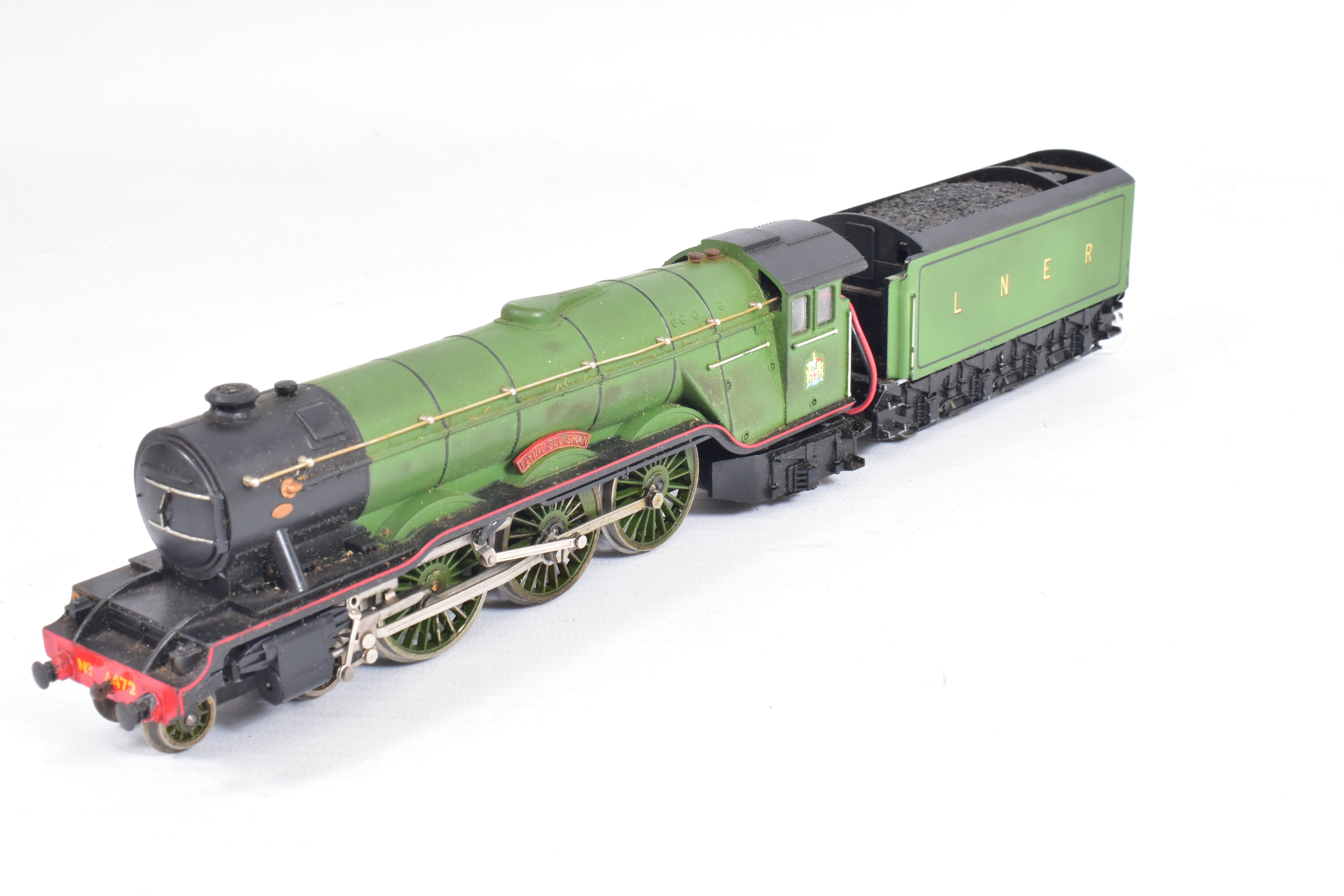 TWO BOXED LILIPUT OO GAUGE LOCOMOTIVES, class A3 'Flying Scotsman' numbers on cab side, replaced - Image 5 of 7