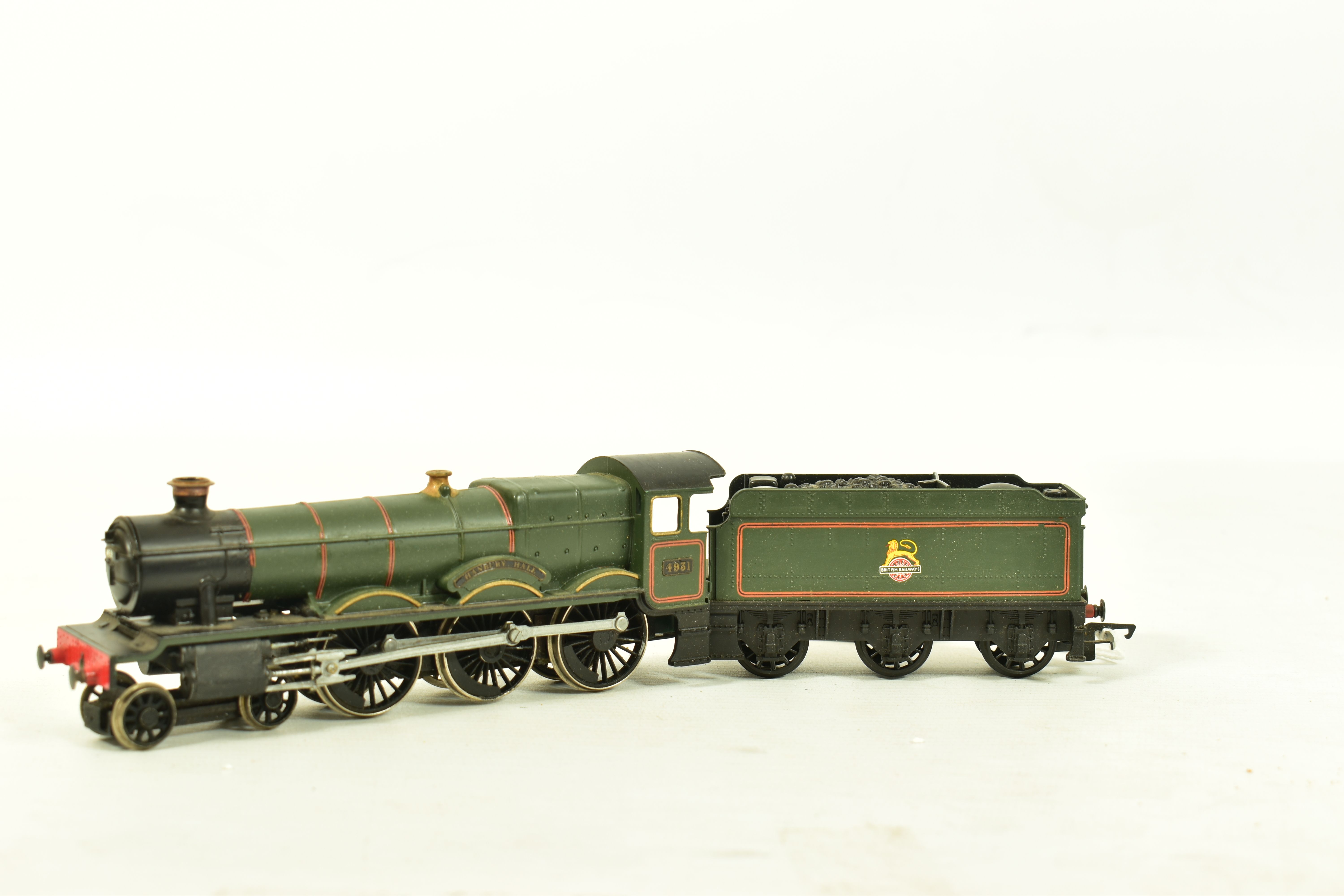 FOUR BOXED HORNBY RAILWAYS OO GAUGE HALL CLASS LOCOMOTIVES, 'Kneller Hall' No.5934, G.W.R. green - Image 2 of 13