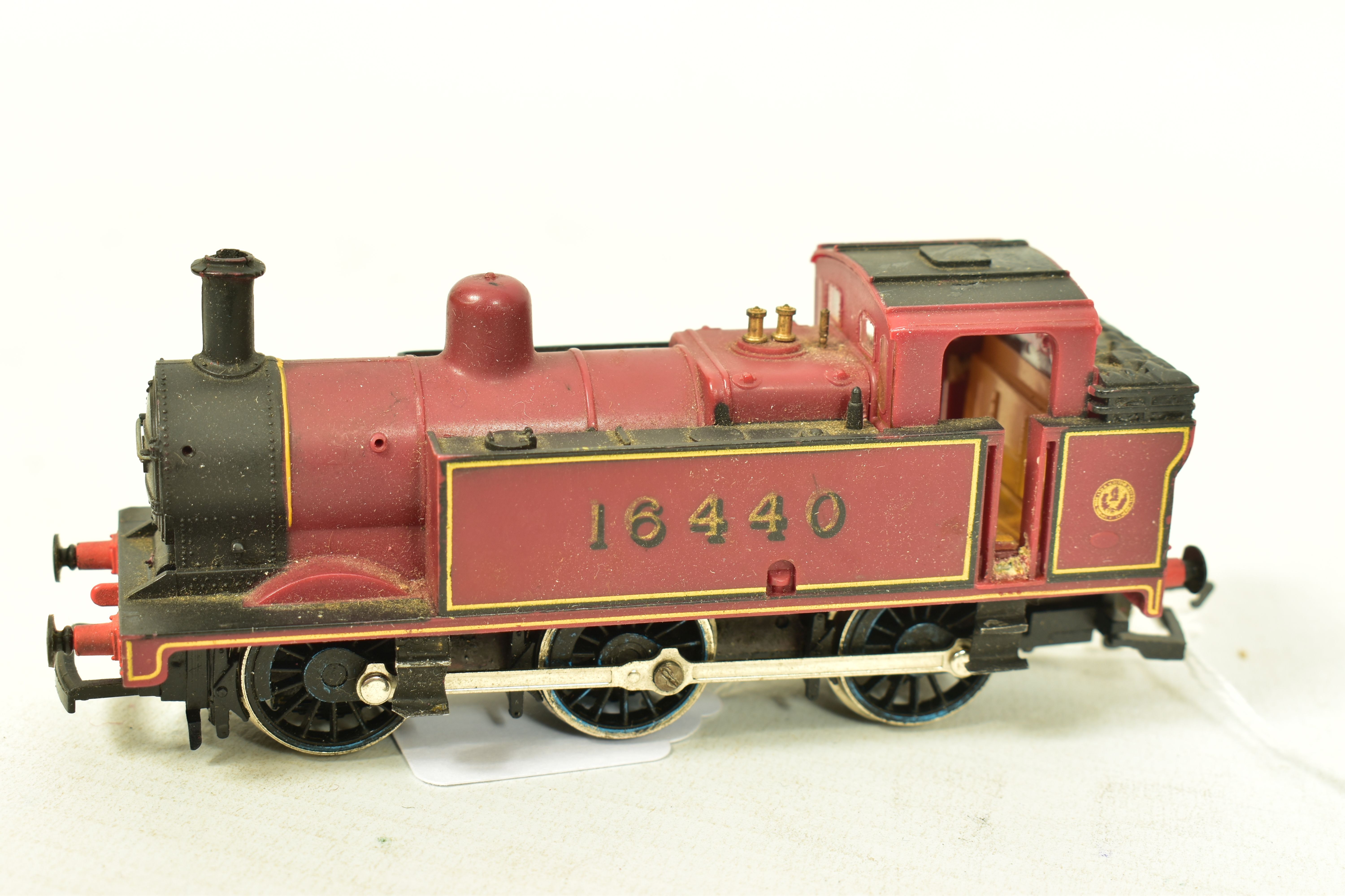 EIGHT BOXED HORNBY OO GAUGE CLASS 3F JINTY TANK LOCOMOTIVES, all are No.16440, L.M.S. lined maroon - Image 2 of 17