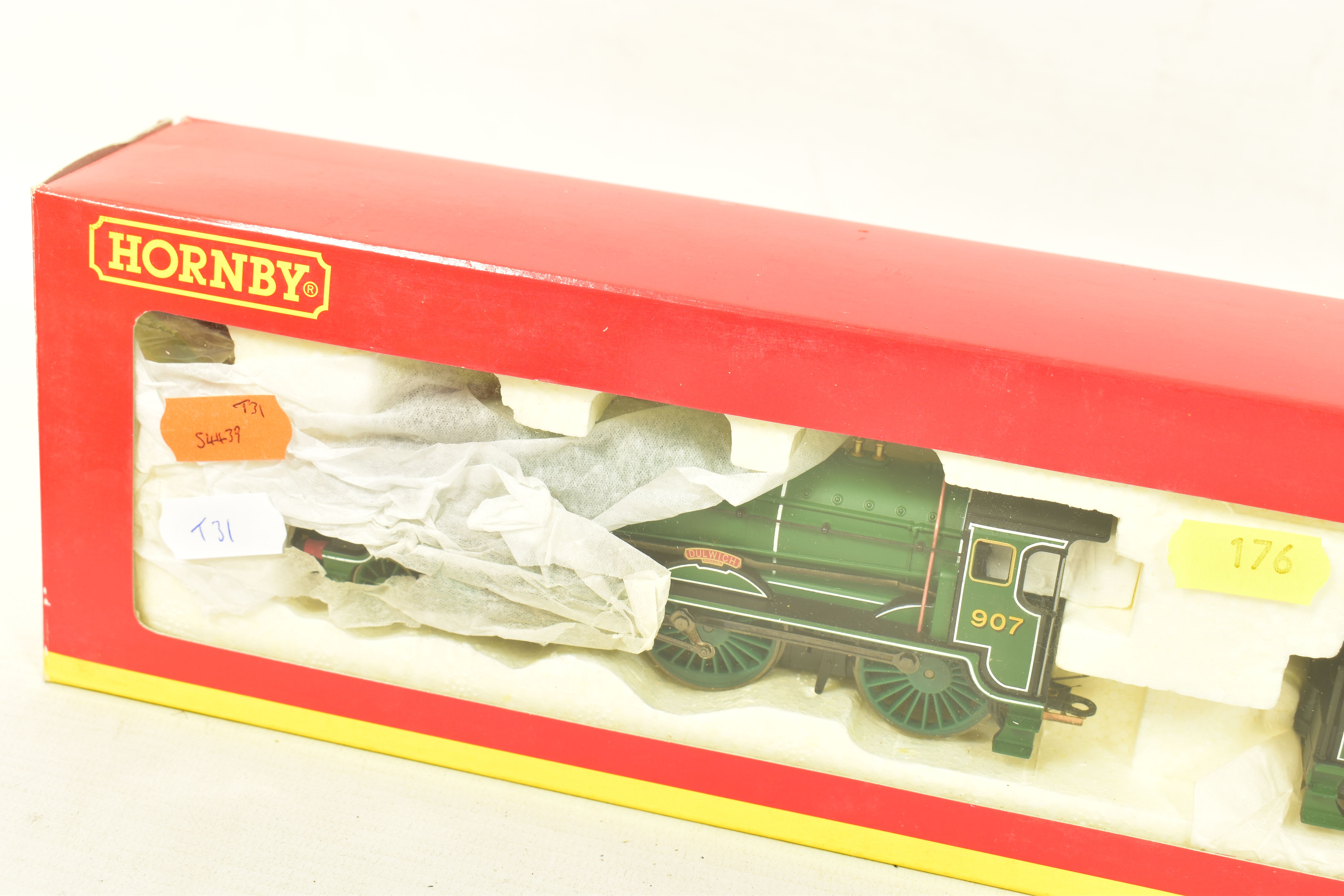 FIVE BOXED TRI-ANG HORNBY AND HORNBY RAILWAYS OO GAUGE LOCOMOTIVES, Tri-ang Hornby class A3 ' - Image 10 of 11