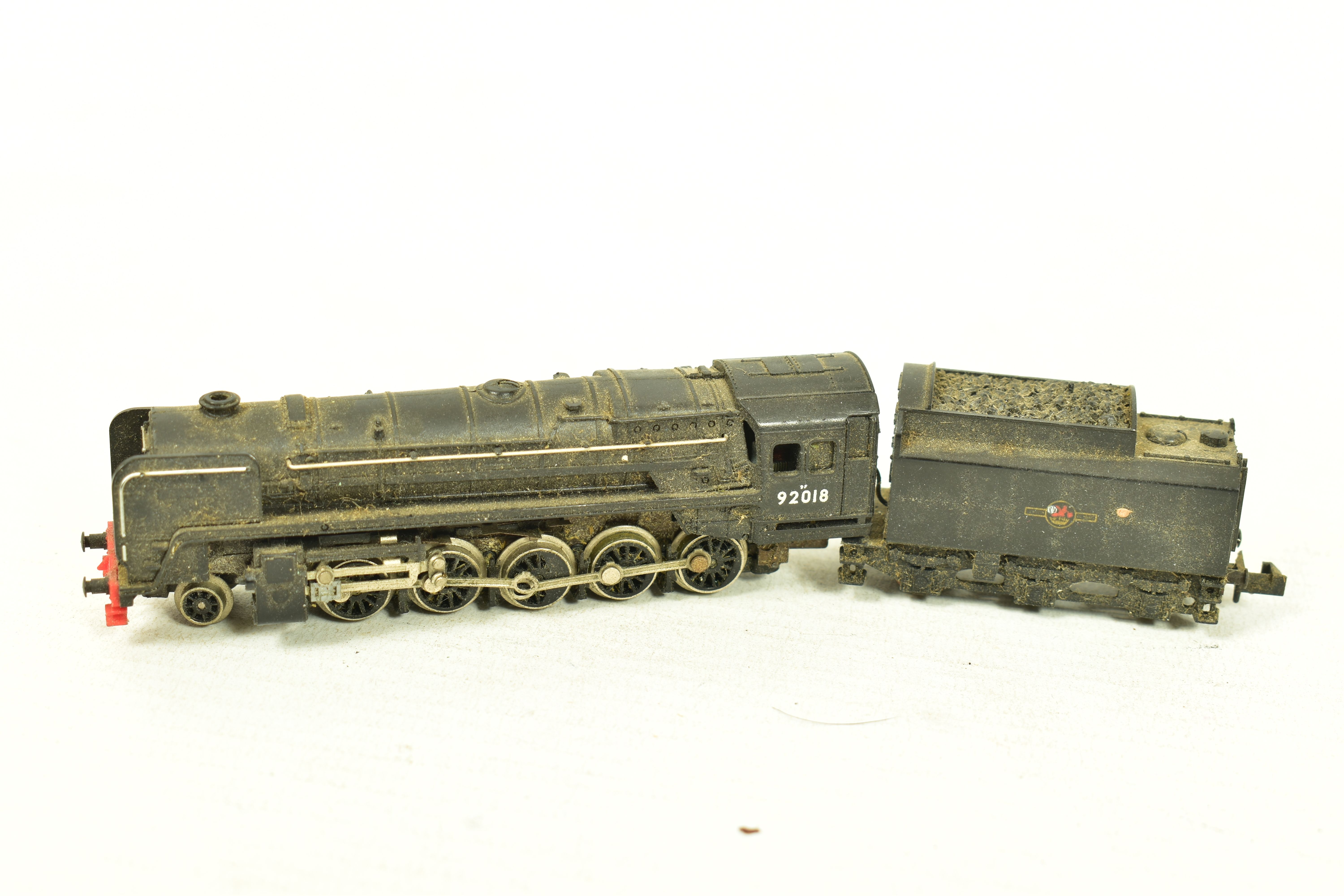 THREE UNBOXED N GAUGE LOCOMOTIVES, Minitrix class 9F No.92018 (N207/12058), class 2MT No.46400 ( - Image 2 of 7