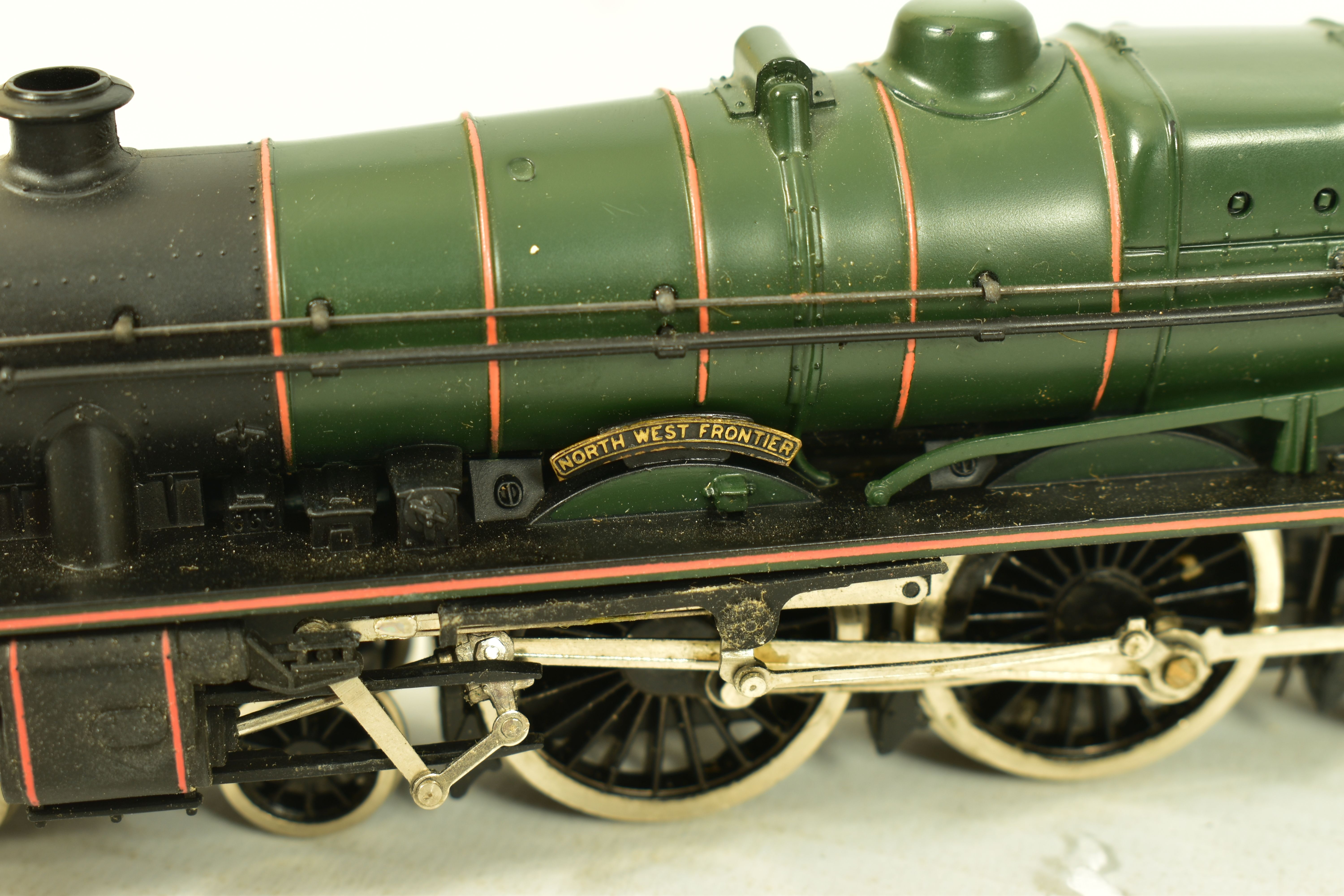 FIVE BOXED MAINLINE OO GAUGE JUBILEE CLASS LOCOMOTIVES, 'Neptune' No5687, L.M.S. lined black - Image 15 of 16