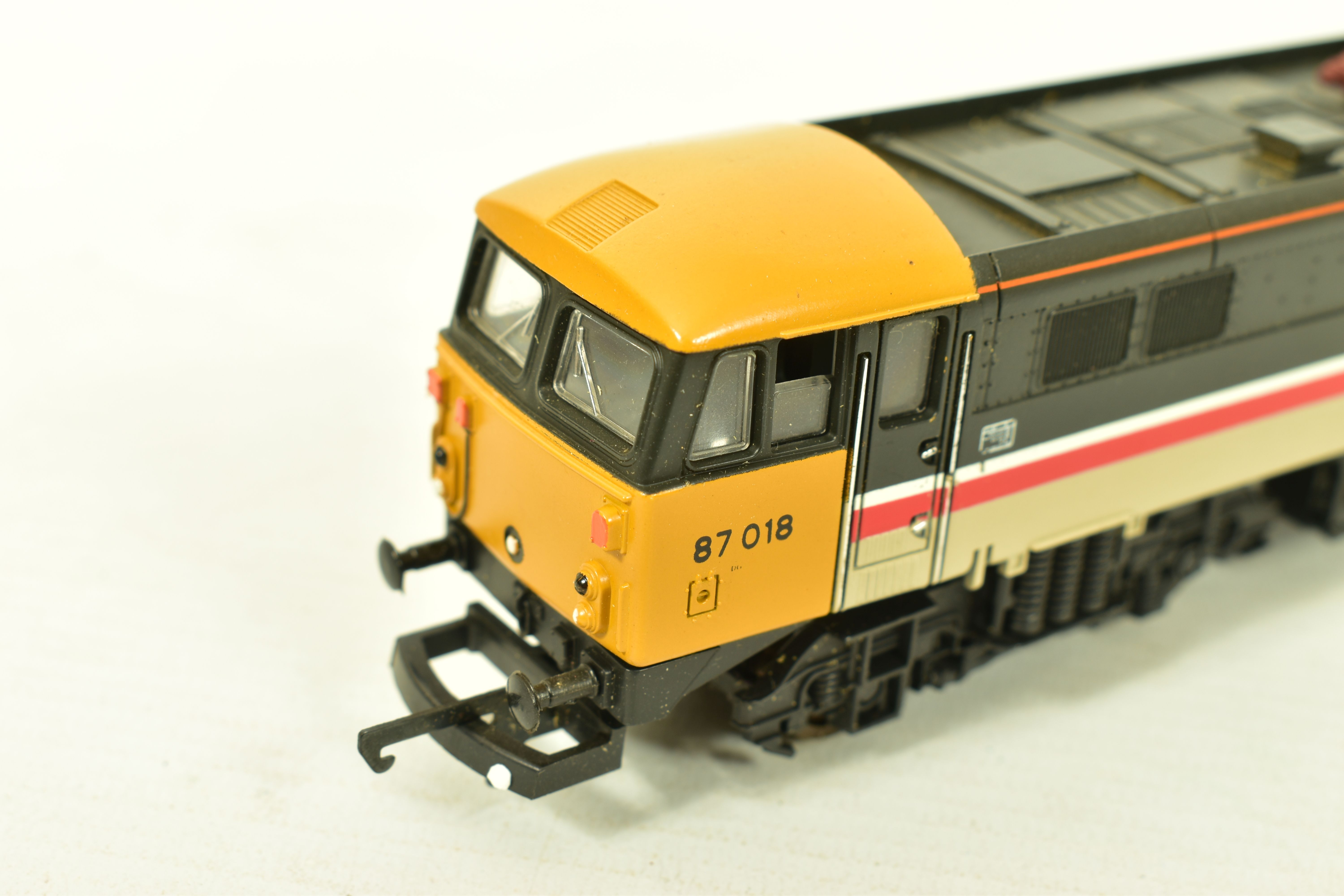 FIVE BOXED LIMA OO GAUGE CLASS 87 LOCOMOTIVES, 'City of Birmingham' No.87 009 (L205195), 'Lord - Image 17 of 17