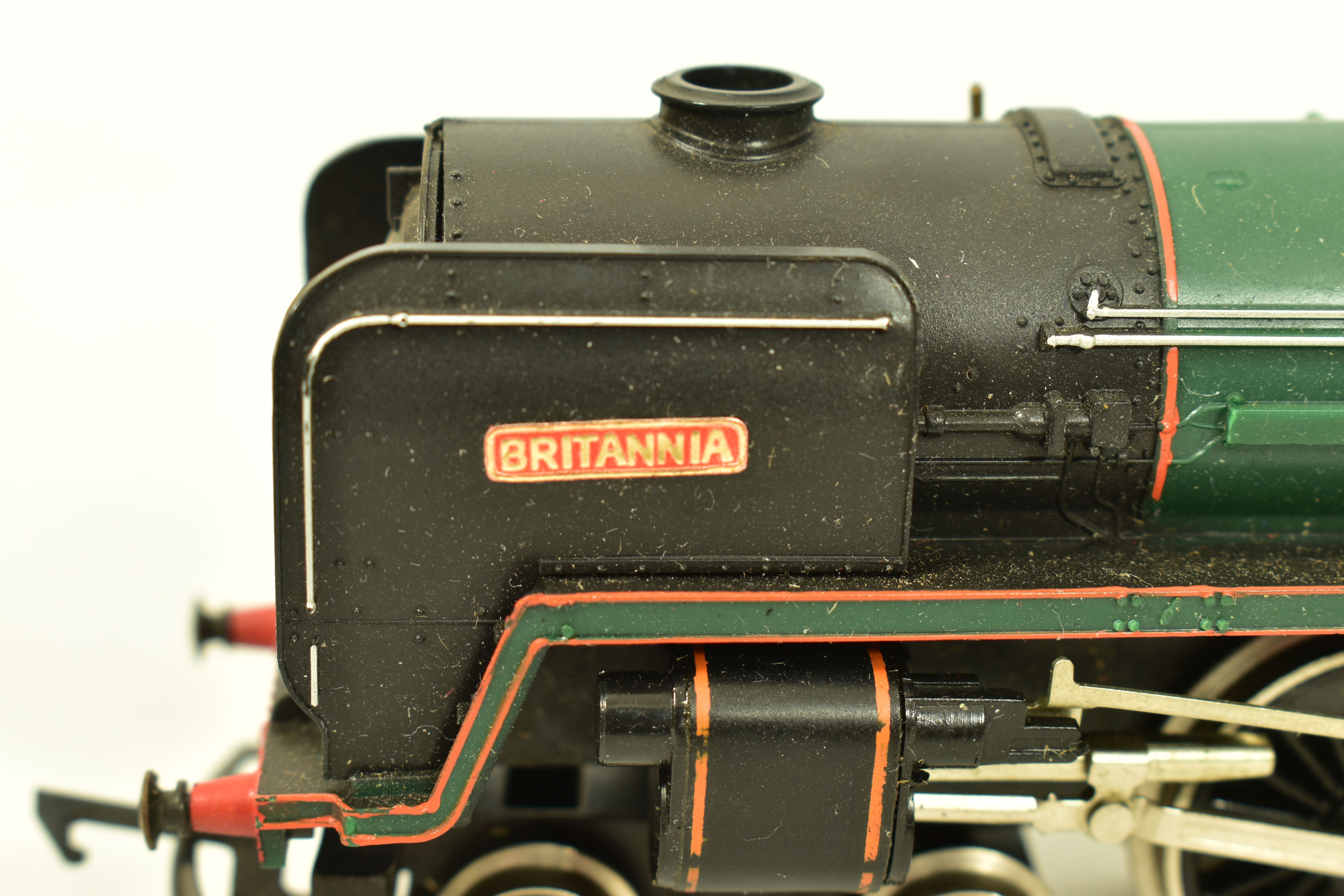 FIVE BOXED HORNBY RAILWAYS OO GAUGE B.R. LOCOMOTIVES, three Britannia class 2 x 'Britannia' No.70000 - Image 15 of 17