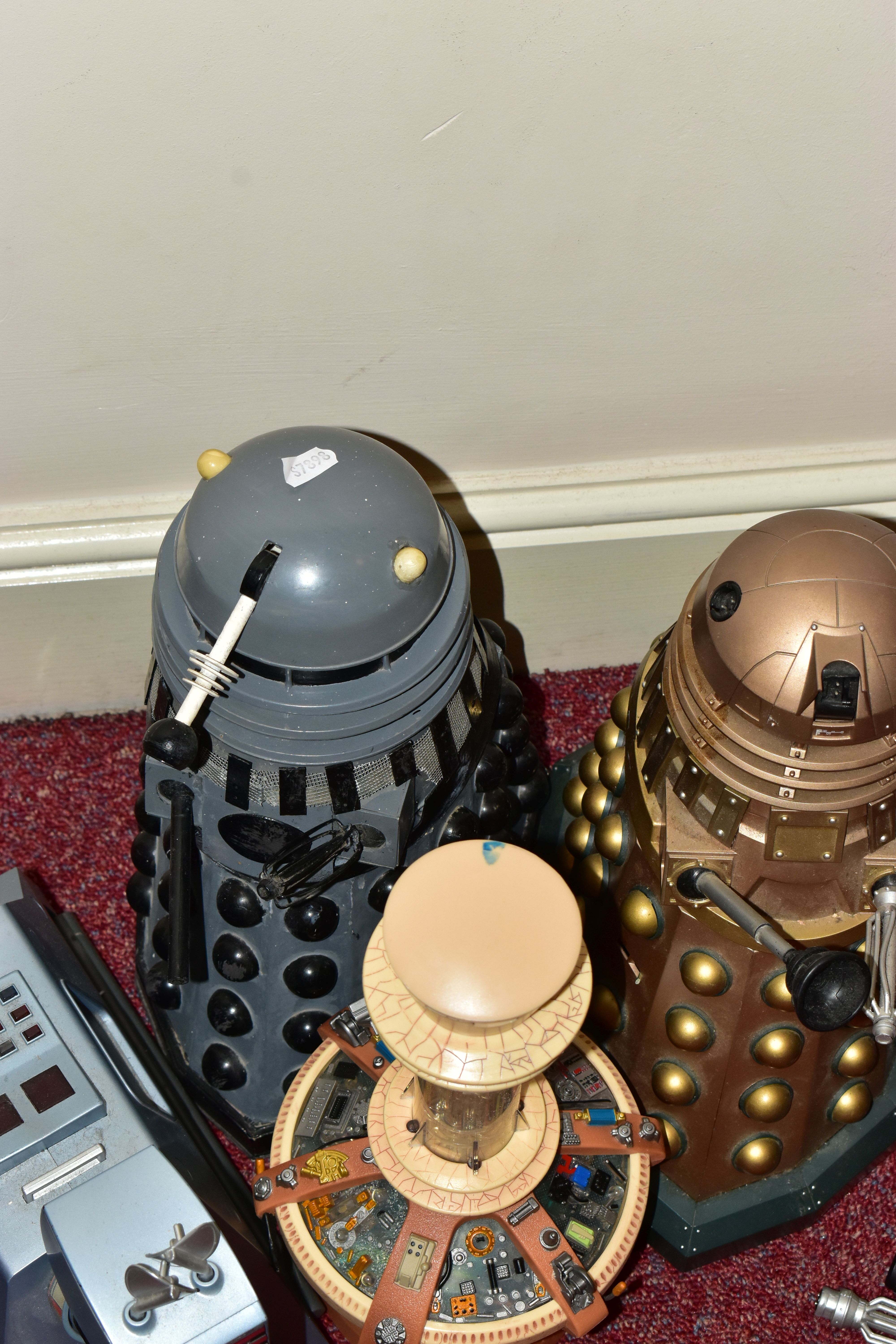 A BATTERY OPERATED REMOTE CONTROL K-9 FROM DOCTOR WHO, with two battery operated Daleks, not tested, - Image 4 of 7