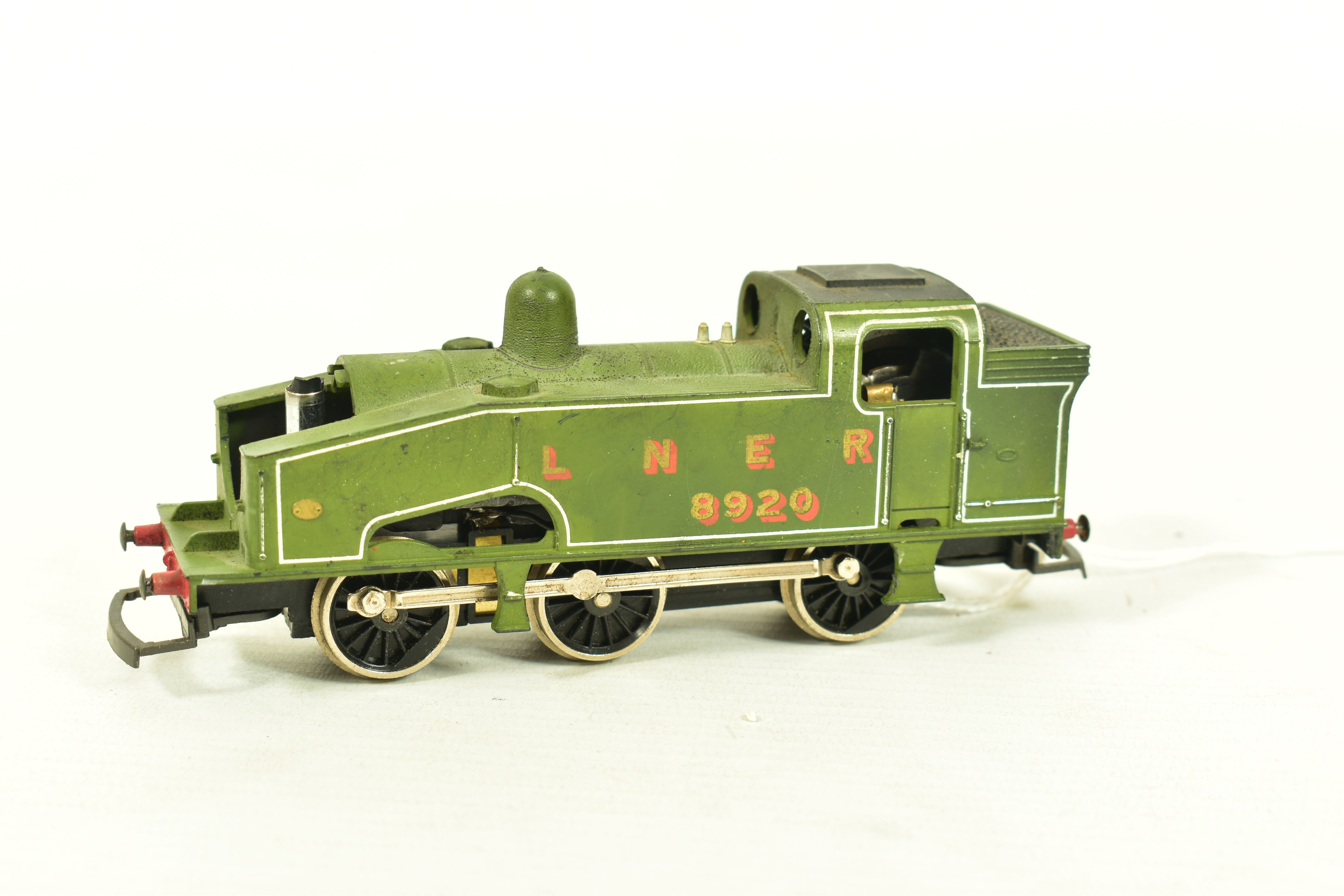 SIX BOXED LIMA OO GAUGE CLASS J50 TANK LOCOMOTIVES, 4 x No.8920, L.N.E.R. green livery (L205101), - Image 6 of 13