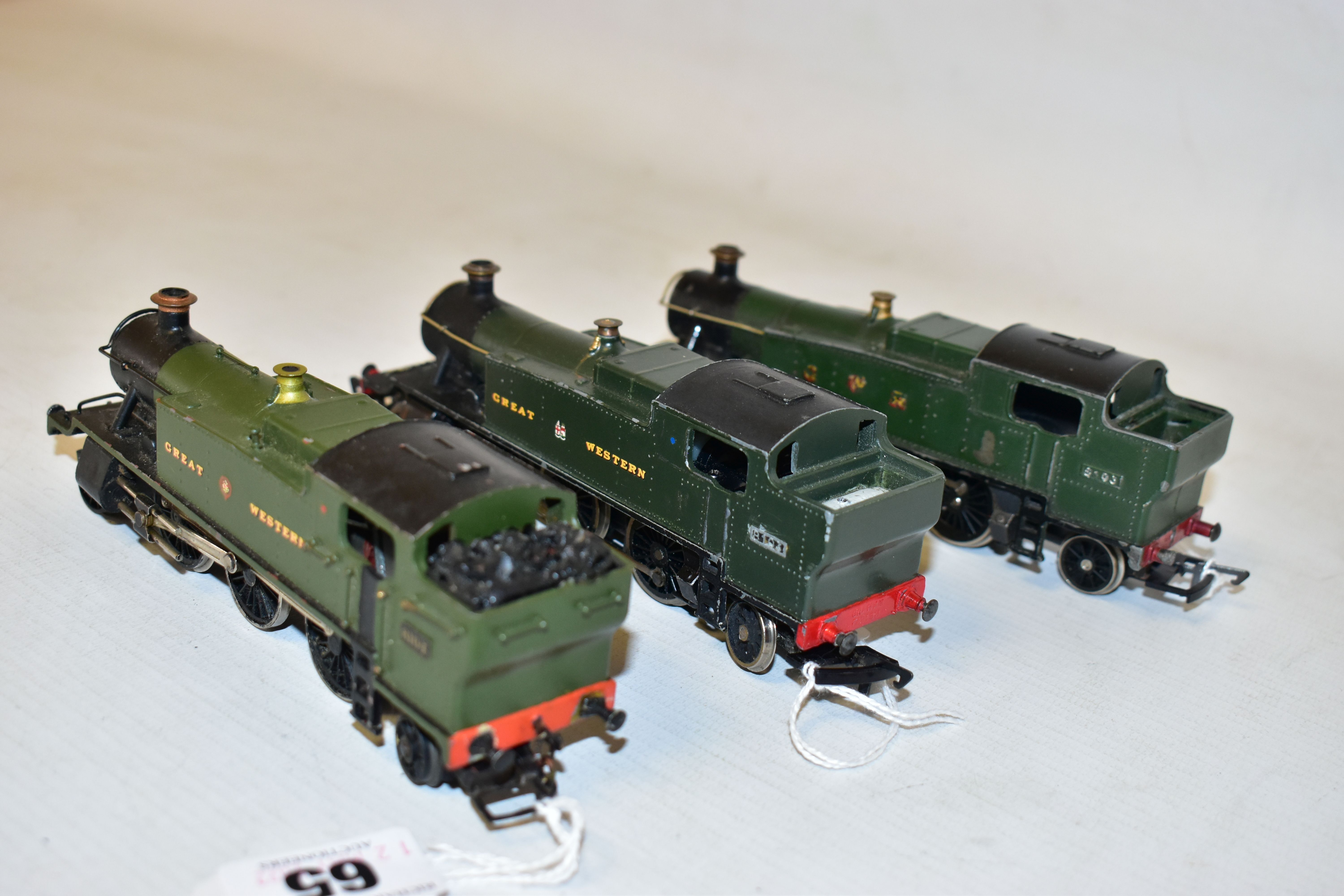 THREE BOXED GRAHAM FARISH OO GAUGE CLASS 81XX PRAIRIE TANK LOCOMOTIVES, 2 x No.8103, the other - Image 8 of 8