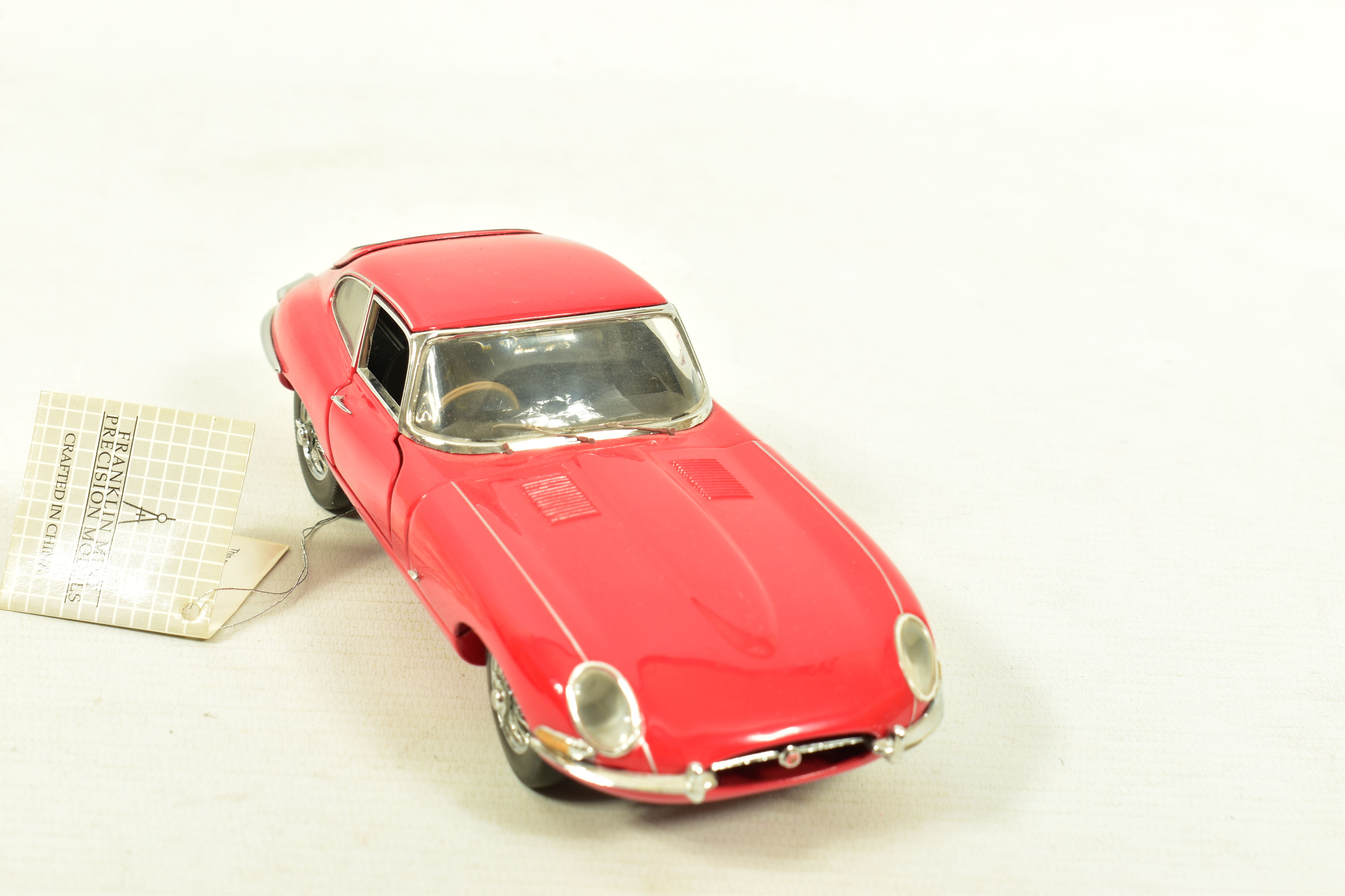 TWO BOXED FRANKLIN MINT 1961 JAGUAR E-TYPE COUPE, 1/24 scale both in red and complete with swing - Image 4 of 6